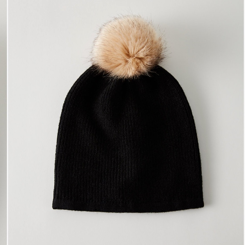 Aritzia Main Character Snow Day Beanie